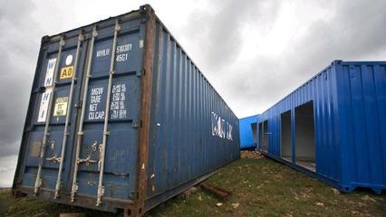 中國每年都出口那么多產(chǎn)品,怎么回收運出的集裝箱?可算知道了